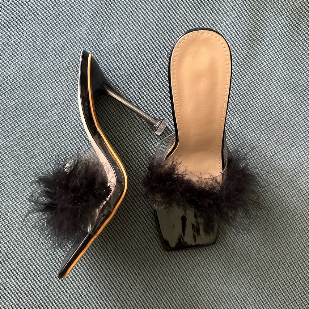 Black Furry Heels (4in)